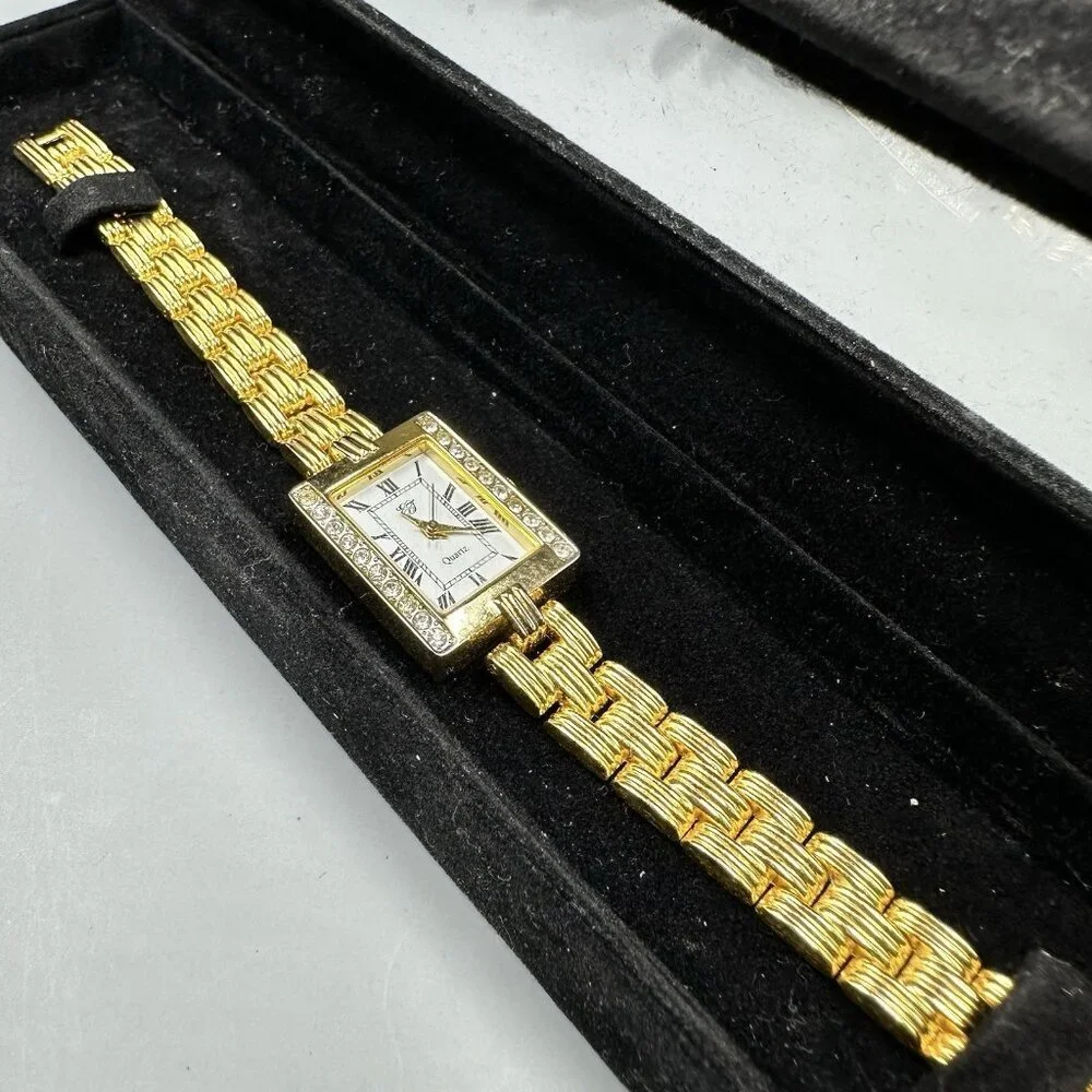 Elizabeth Taylor Watch Women Gold Tone Rectangle Case New Battery 6.75 Inch